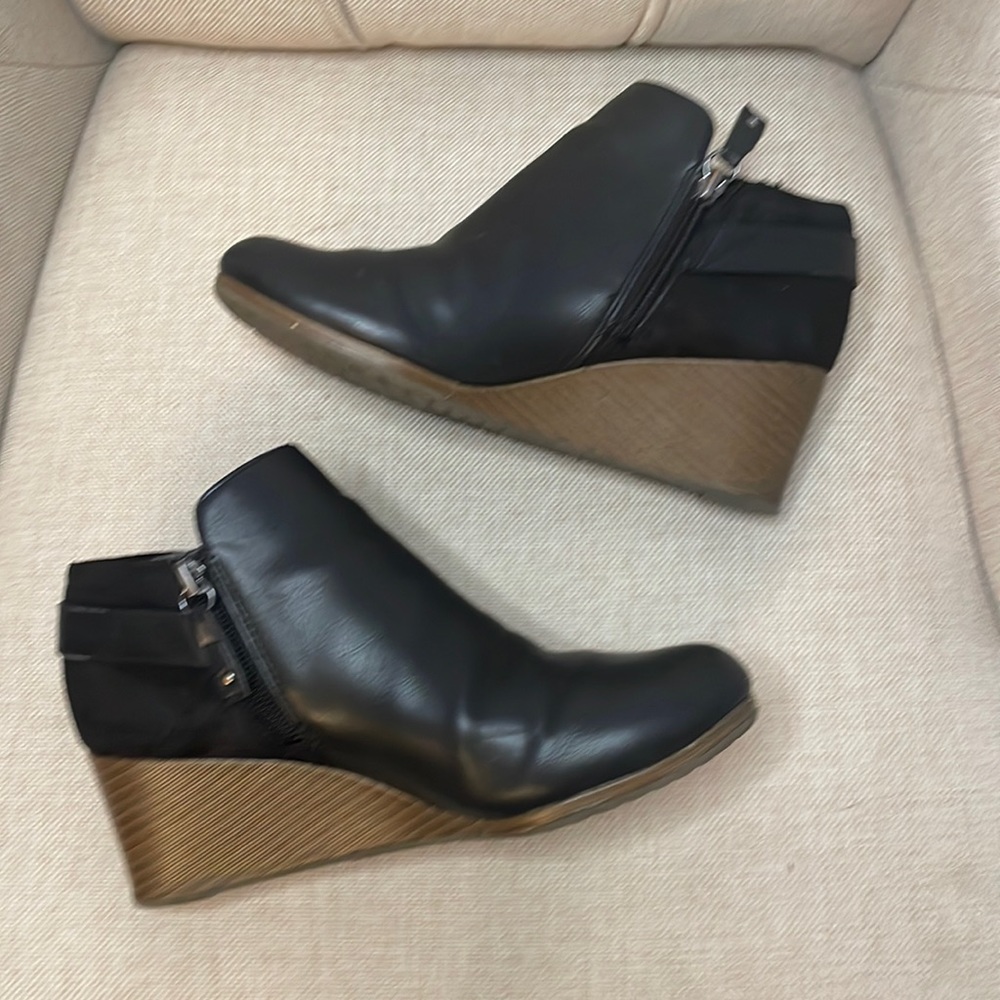 Dr Scholls wedge ankle boot